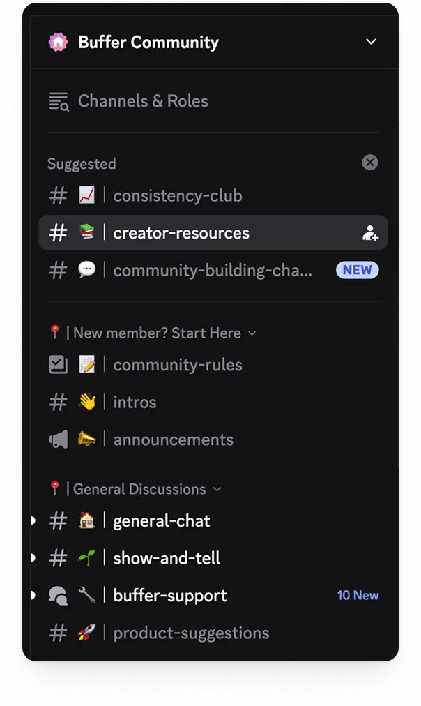 Barra lateral de canales en Discord con los espacios de la comunidad de Postlane para publicar con constancia, compartir recursos para creadores, presentaciones, show-and-tell, soporte y más.